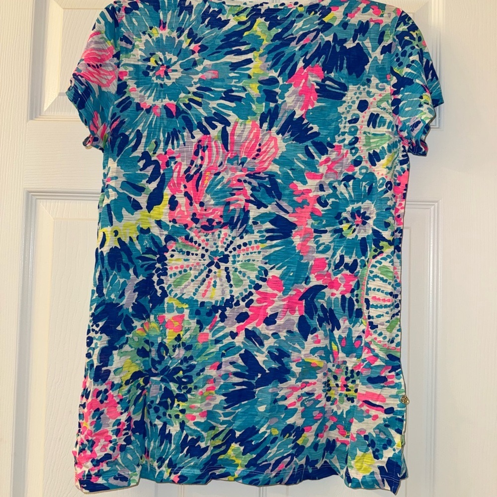 Lilly Pulitzer Tye Dye Shirt! - Picture 3 of 5